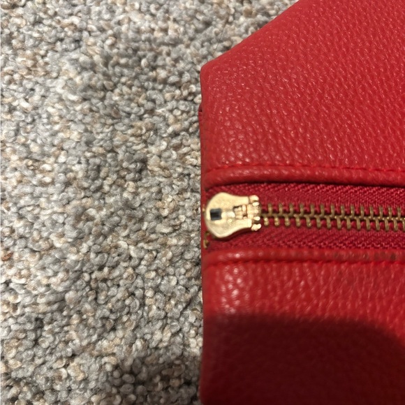 Tory Burch Red Pebbled Leather Logo Clutch Handbag - Picture 5 of 7